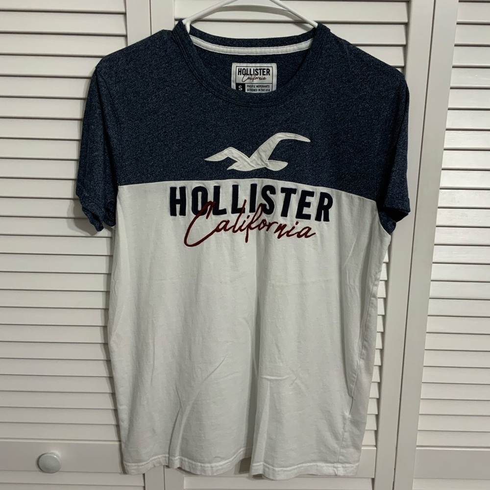 NWOT Hollister Short Sleeve Shirt Size Small